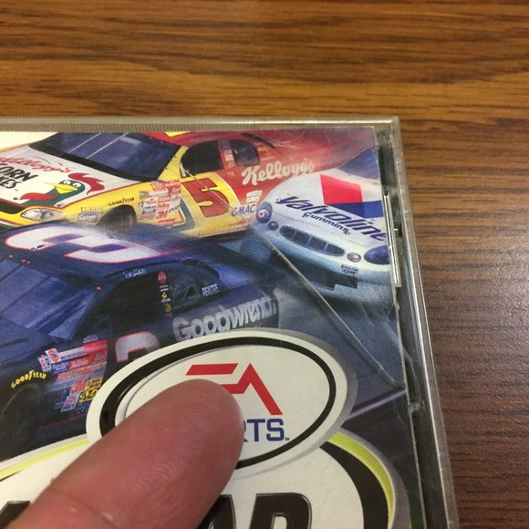 NASCAR 2000 (Sony PlayStation 1, 1999) - Picture 2 of 6